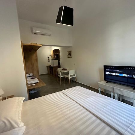 Central Comfort Suites Тирана Екстериор снимка