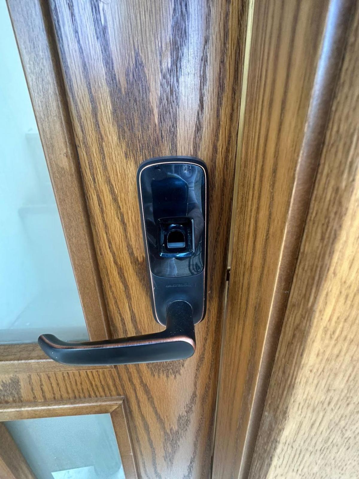 Central Comfort Suites Тирана Екстериор снимка